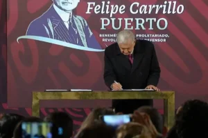 En su última mañanera, AMLO firma reformas a la Guardia Nacional y los pueblos indígenas
