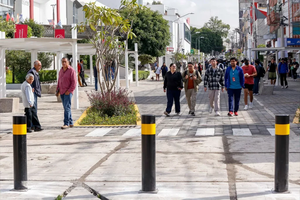 Entrega de Obras de los Barrios de San Matias y Santiago 11