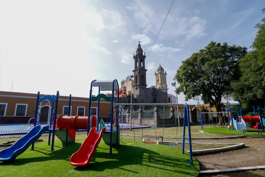 Entrega de Obras de los Barrios de San Matias y Santiago 12