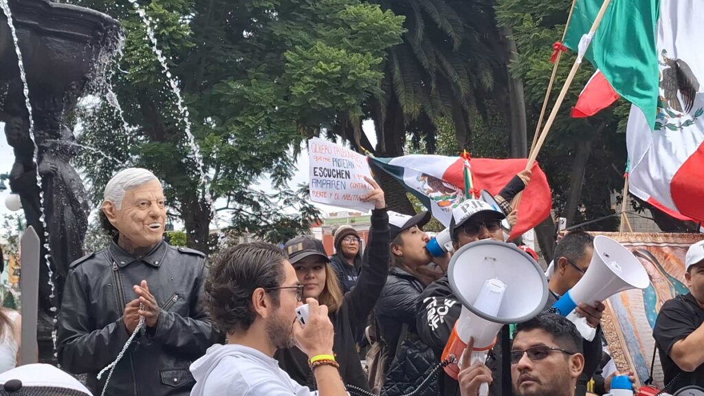Estas son las consignas de la marcha contra la reforma al Poder Judicial en Puebla 6