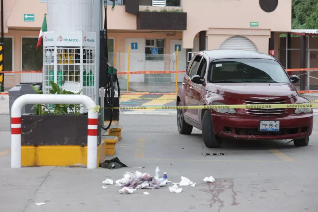 Gasolinera Campo de Tiro agresion mujer con arma de fuego por su ex pareja 4