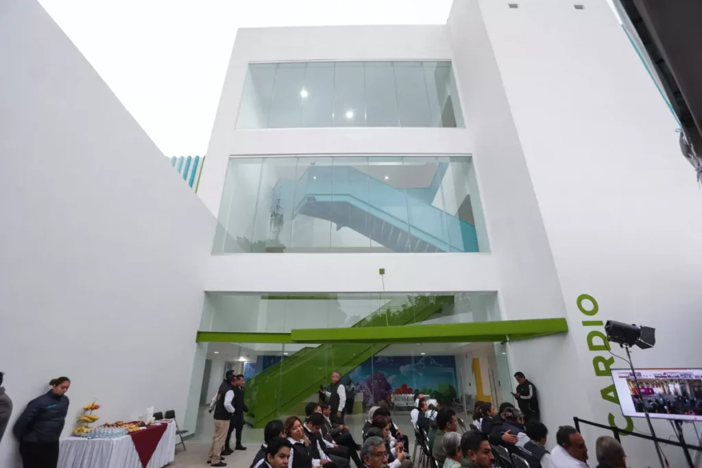 Sergio Salomón inaugura unidades de oncología y cardiología del HPN 8 Sergio Salomón inaugura unidades de oncología y cardiología del HPN