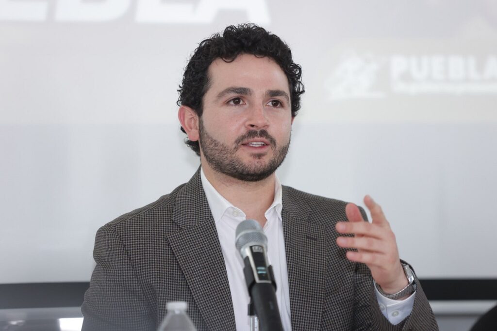 Renuncia Ermilo Barrera a la Secretaría de Economía de Puebla