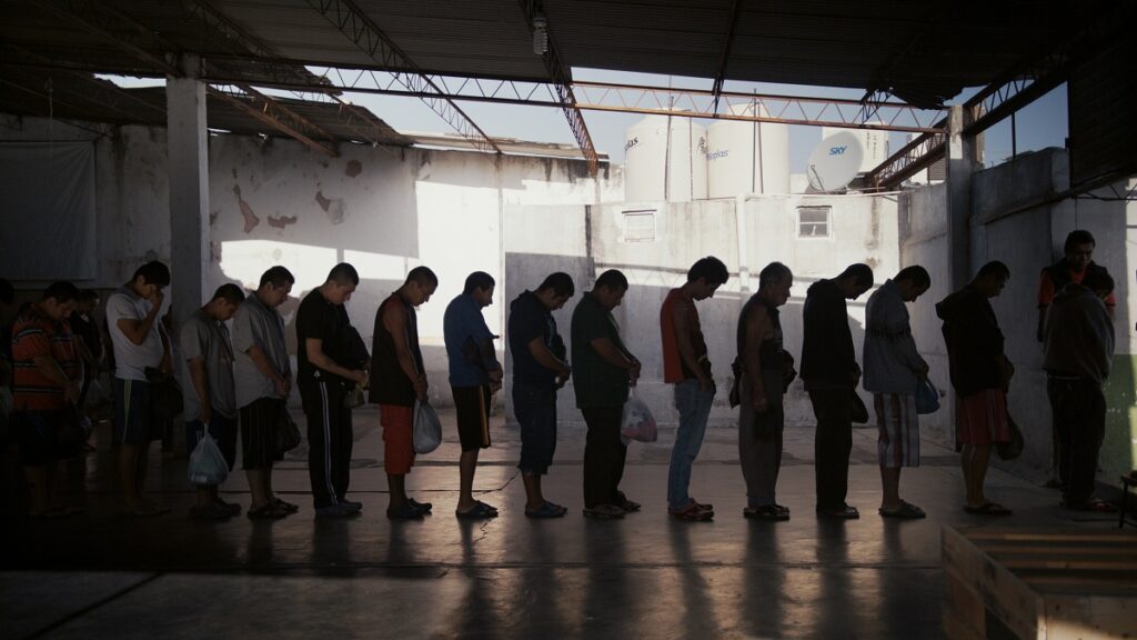 Sisifos el documental de una luz en la oscuridad