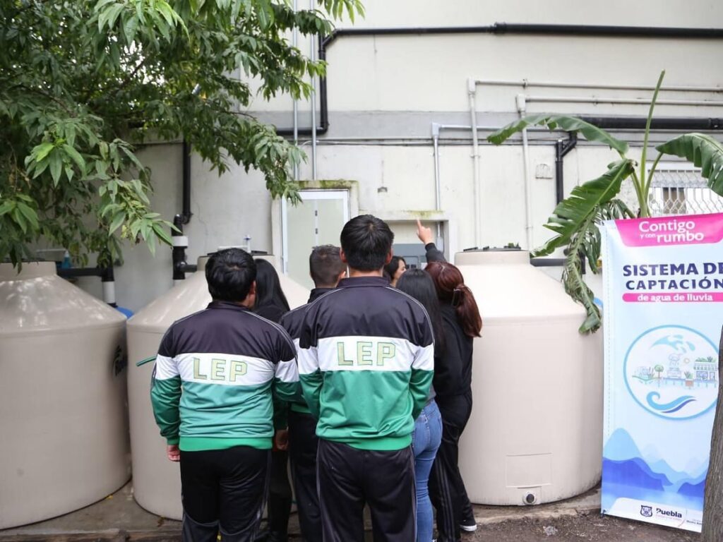 Ayuntamiento de Puebla entrega captadores de agua de lluvia a escuelas 4 ayuntamiento de puebla captadores de agua 2