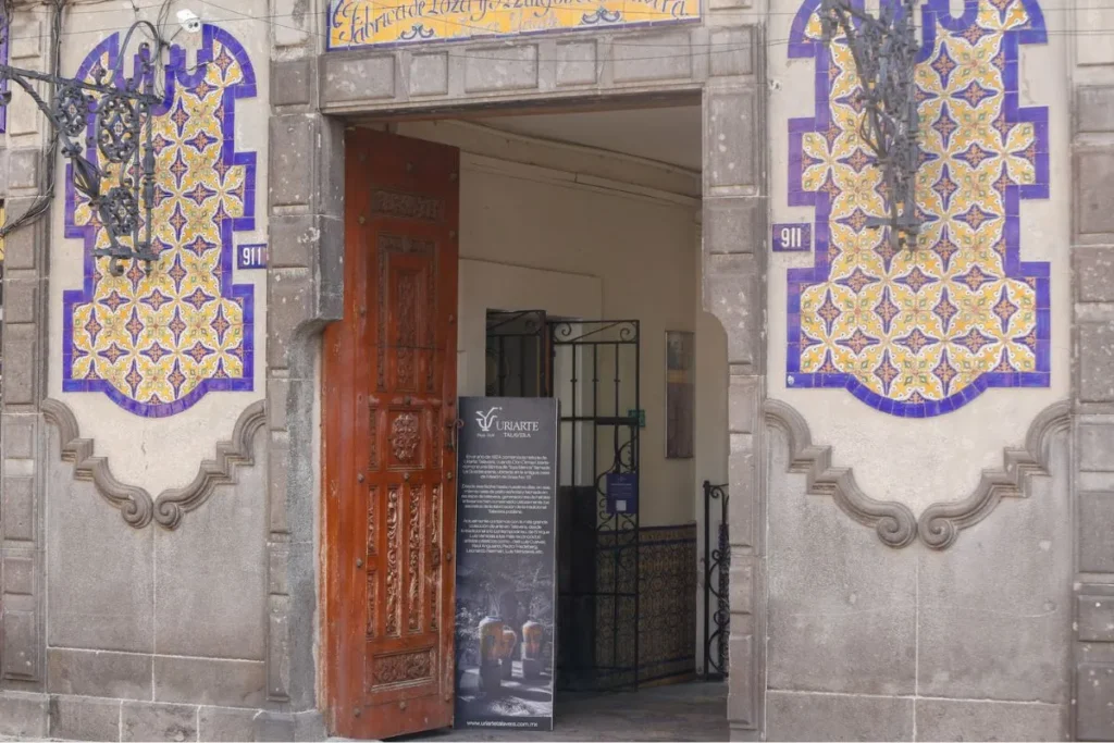 Subastarán casona de Talavera Uriarte en el centro de Puebla; puja inicia en 21 mdp 4 casona de uriarte talavera en subasta 2 ezgif.com jpg to webp converter