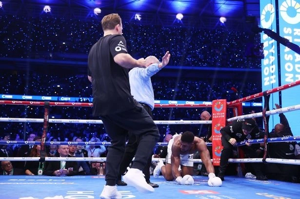 Anthony Joshua es noqueado por Daniel Dubois en el quinto round