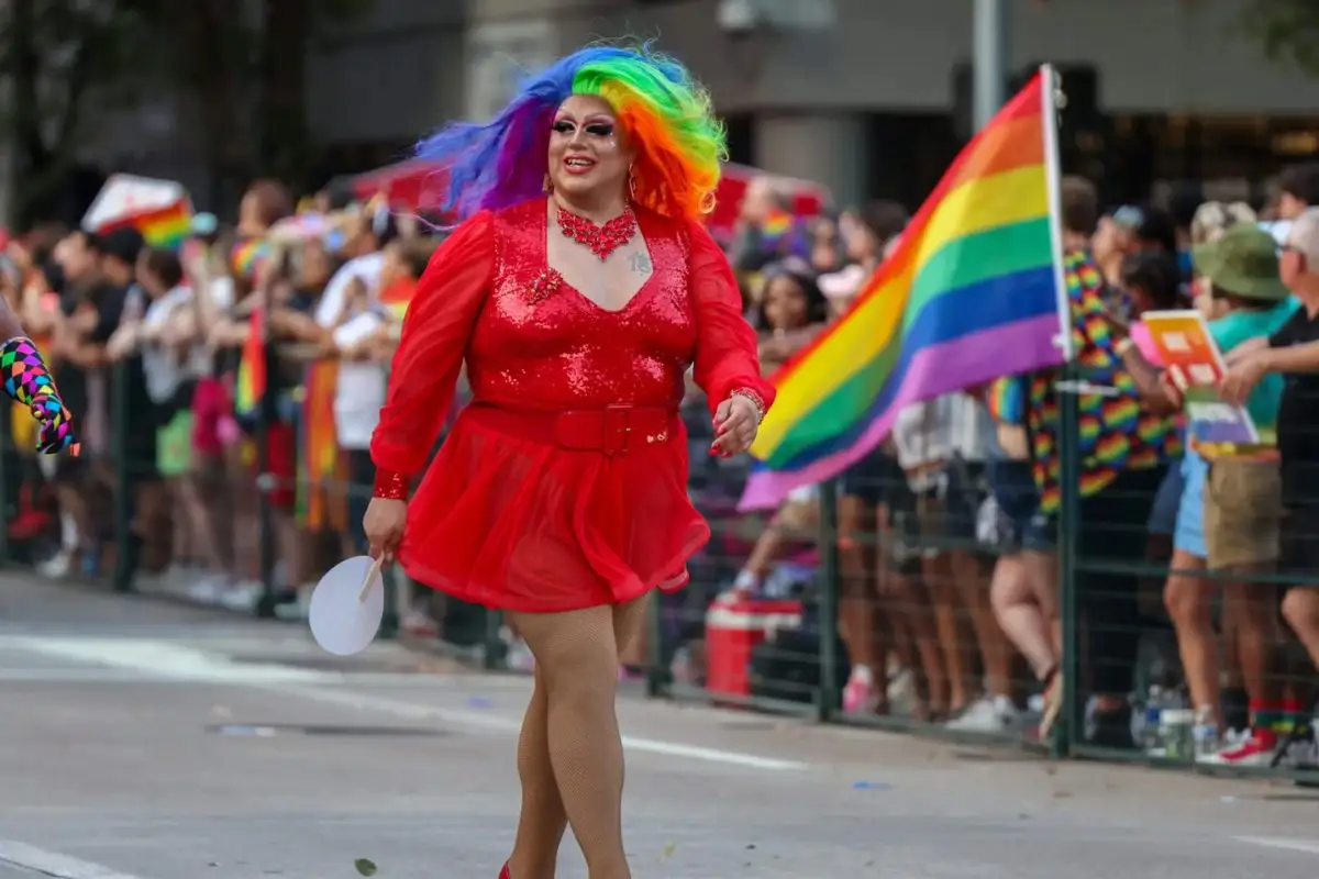 Convertirán local en escuela de drag y en bar LGBT+ 1 Convertirán local en escuela de drag y en bar LGBT+
