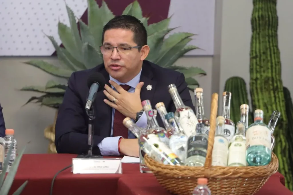 ¡Cuidado! Delincuentes usan patrullas piratas en Puebla para atracar en carreteras