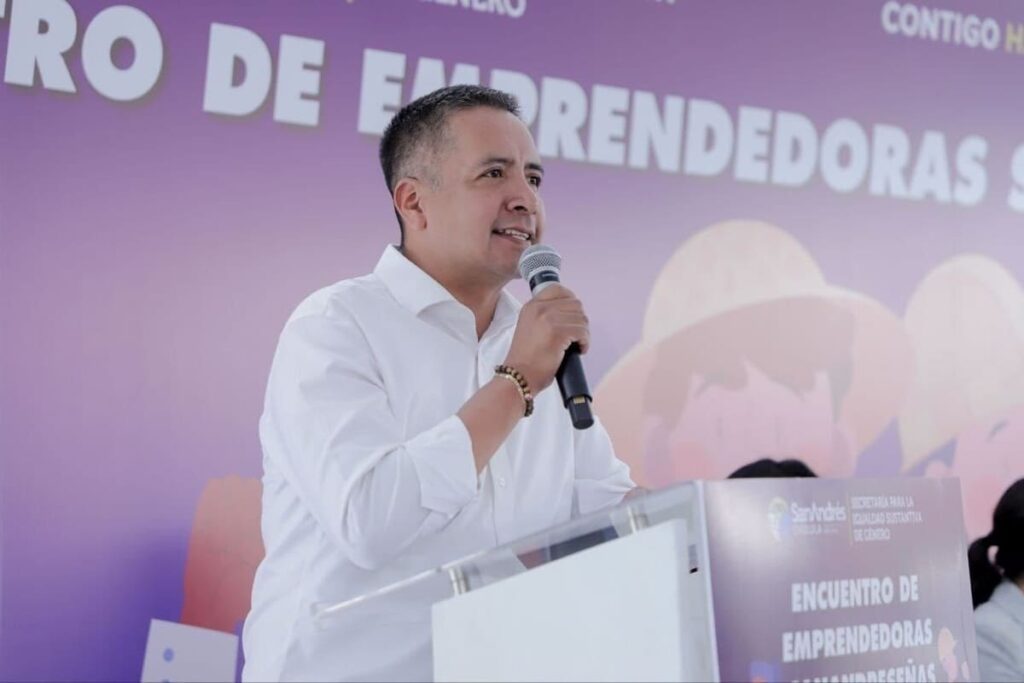 Mundo Tlatehui, encabezó el Encuentro de Emprendedoras Sanandreseñas