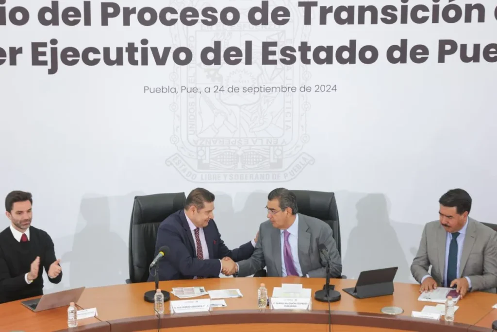 Proceso de transición en el gobierno de Puebla no tendrá costo 3 proceso de transicion en puebla sin costo 2 ezgif.com jpg to webp converter
