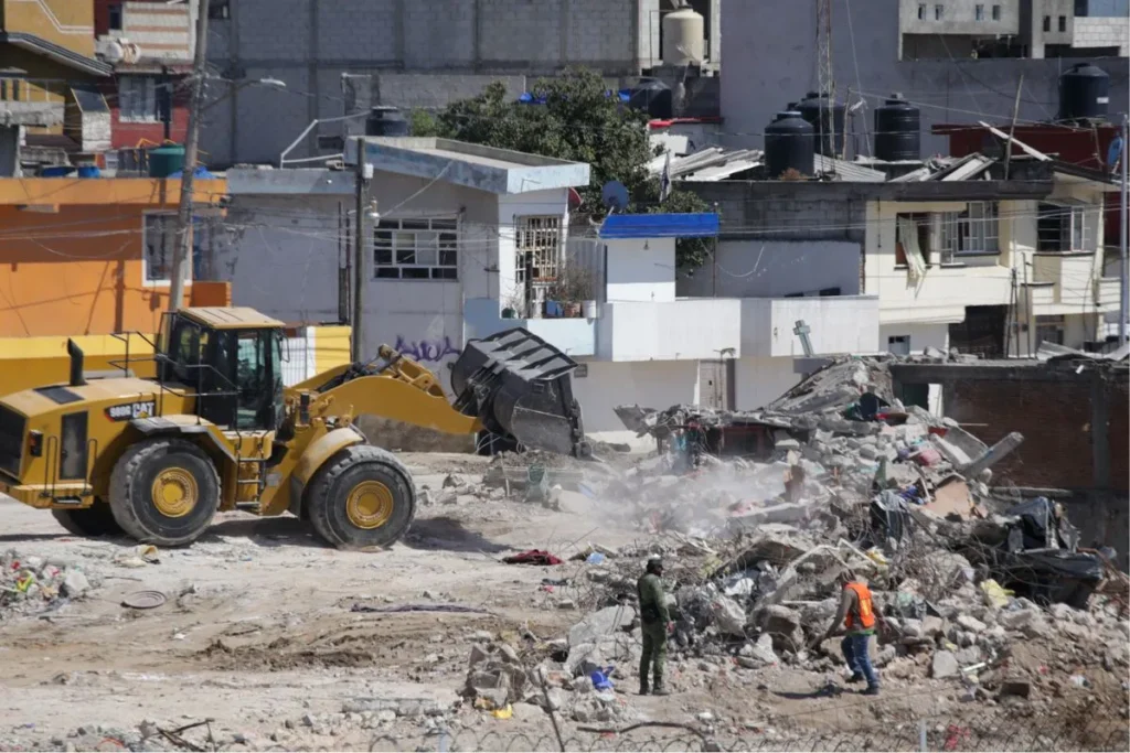 Adán Domínguez también heredará reconstrucción de casas en Xochimehuacan a Pepe Chedraui 7 reconstrucción de casas en San Pablo Xochimehuacan
