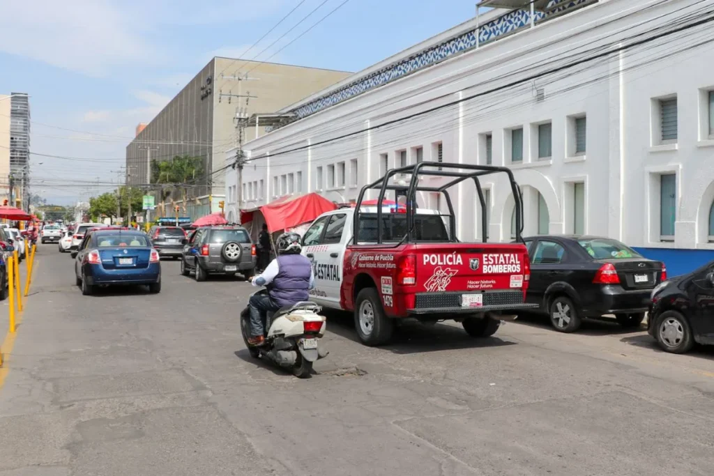 rehabilitación estacionamiento de Finanzas Puebla