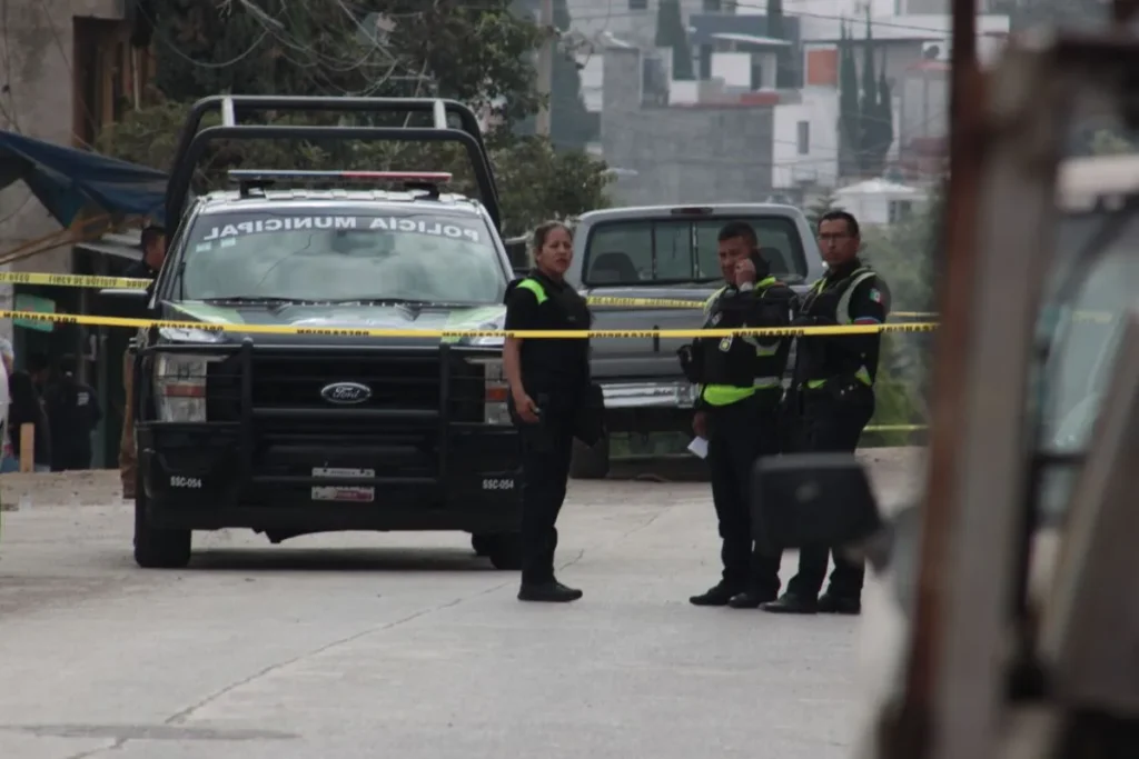 Autos incendiados con restos humanos en Xonacatepec ligados al huachicol