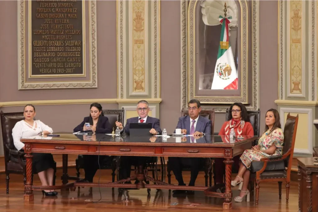 sergio salomon despide diputados 3 ezgif.com jpg to webp converter