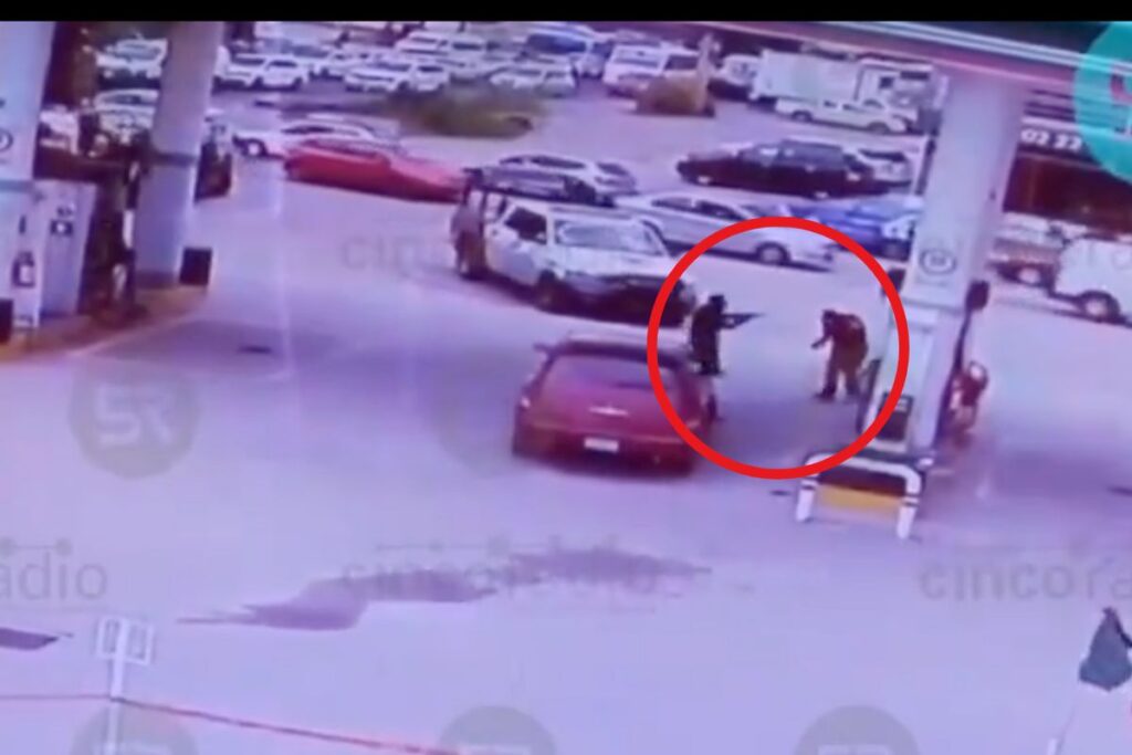 sujeto disparo a su ex novia en gasolinera de Puebla