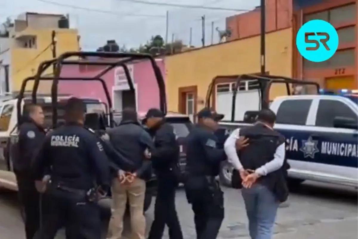 Detienen a sujetos armados dentro del ex convento de San Gabriel, en Cholula 1 Detienen a sujetos armados dentro del ex convento de San Gabriel, en Cholula