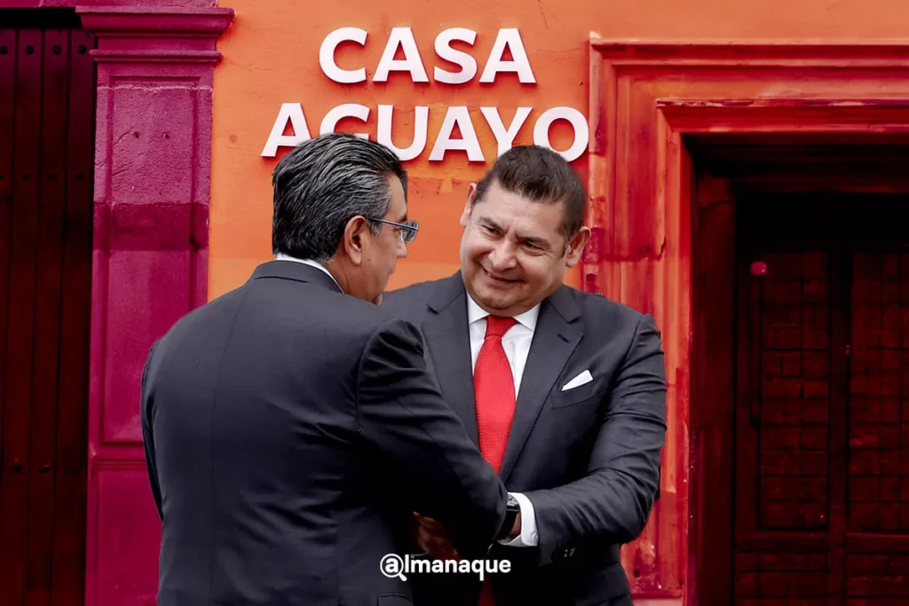 Comienza la transición entre Sergio Salomón y Alejandro Armenta