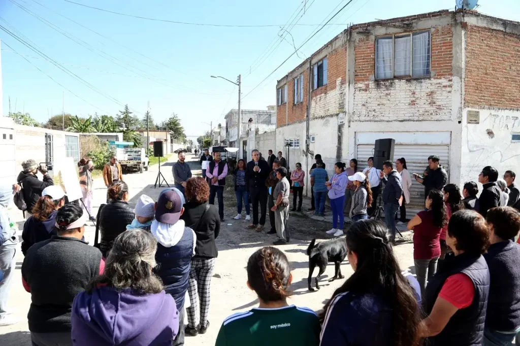 Anuncia Pepe Chedraui proyecto de pavimentación en la colonia Guadalupe Hidalgo