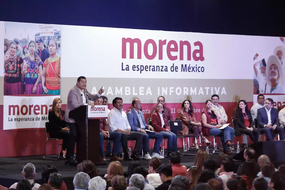 Armenta reconoce liderazgo de López Beltrán: “Él me recibió en Morena” 1 Asamblea Informativa Morena 7