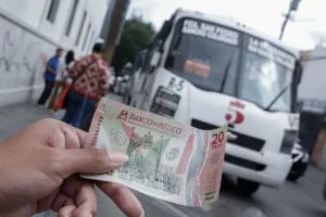 Aumento a tarifa del transporte público se analizará en transición del gobierno de Puebla