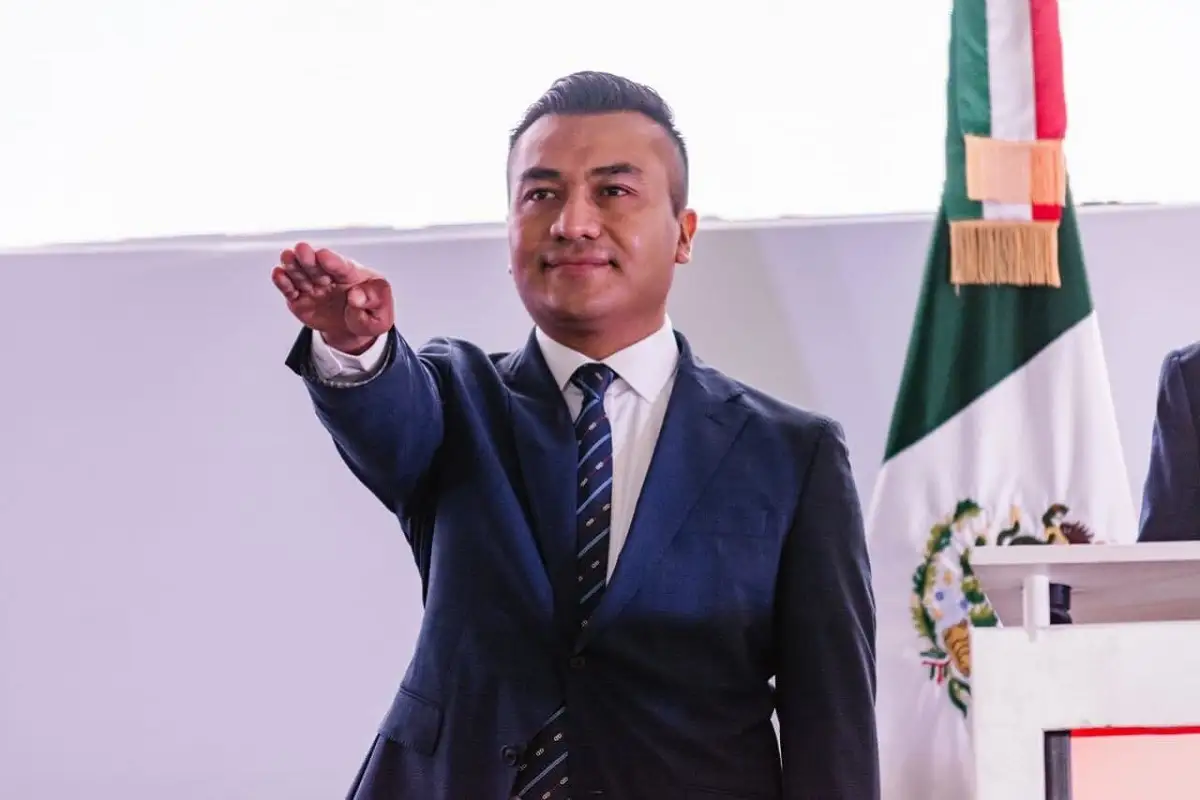 Aumento salarial del 15% a policías y 40 elementos de la Guardia Nacional, anuncia Roberto Solís para Huejotzingo 1 Aumento salarial del 15% a policías y 40 elementos de la Guardia Nacional, anuncia Roberto Solís para Huejotzingo