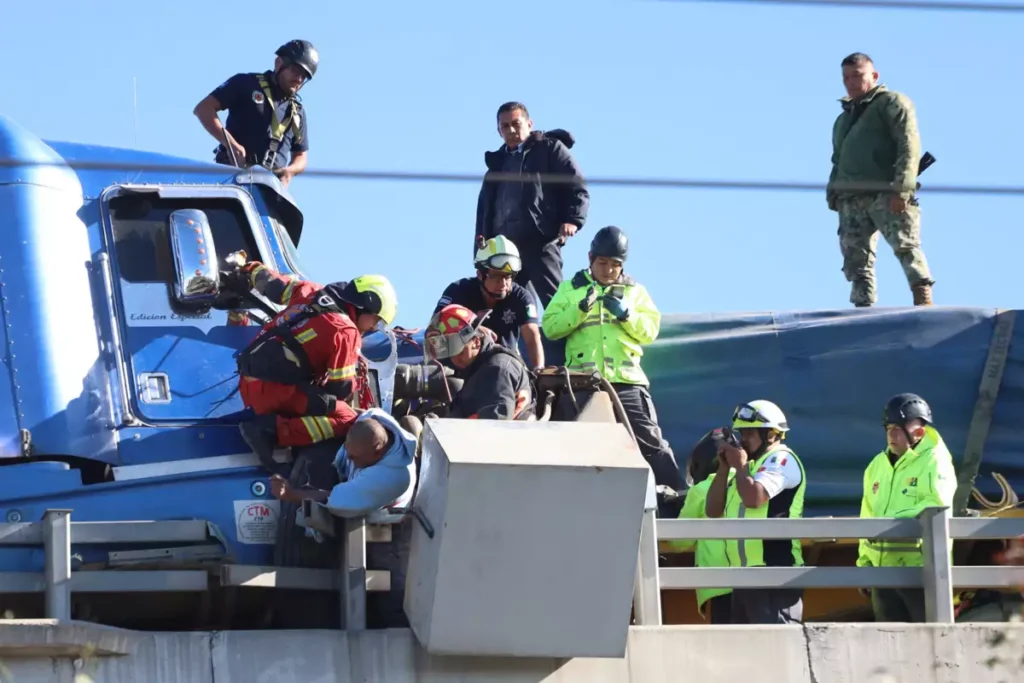 Autopista Mexico Puebla accidente prensado