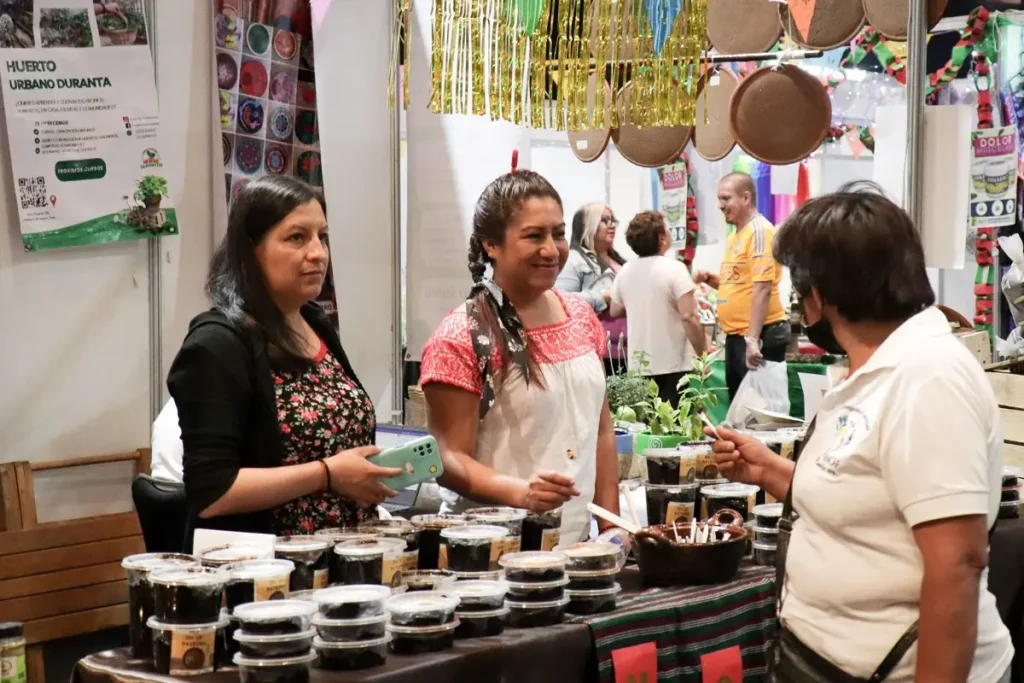 Continuarán los créditos a empresarias poblanas