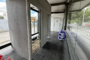 Baños en paraderos de RUTA tendrán costo