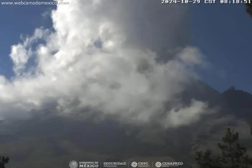 Caída de ceniza en municipios de Puebla