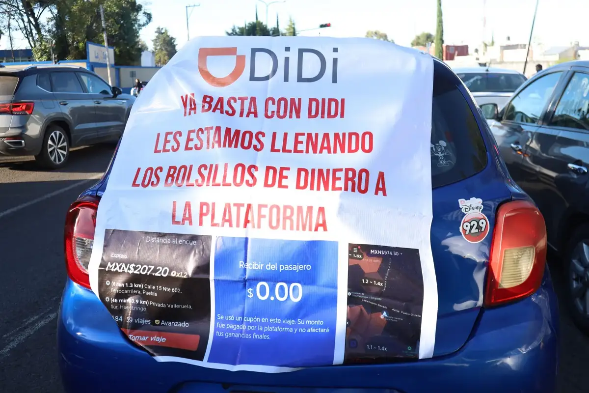 Conductores de DiDi y Uber se manifiestan en Puebla; exigen seguridad y tarifas justas 1 Conductores de DiDi y Uber se manifiestan en Puebla; exigen seguridad y tarifas justas