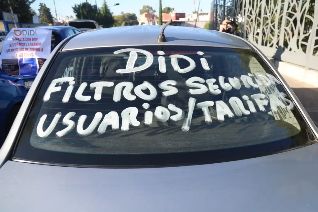 Conductores de DiDi y Uber se manifiestan en Puebla; exigen seguridad y tarifas justas 5 Conductores de DiDi y Uber se manifiestan en Puebla; exigen seguridad y tarifas justas