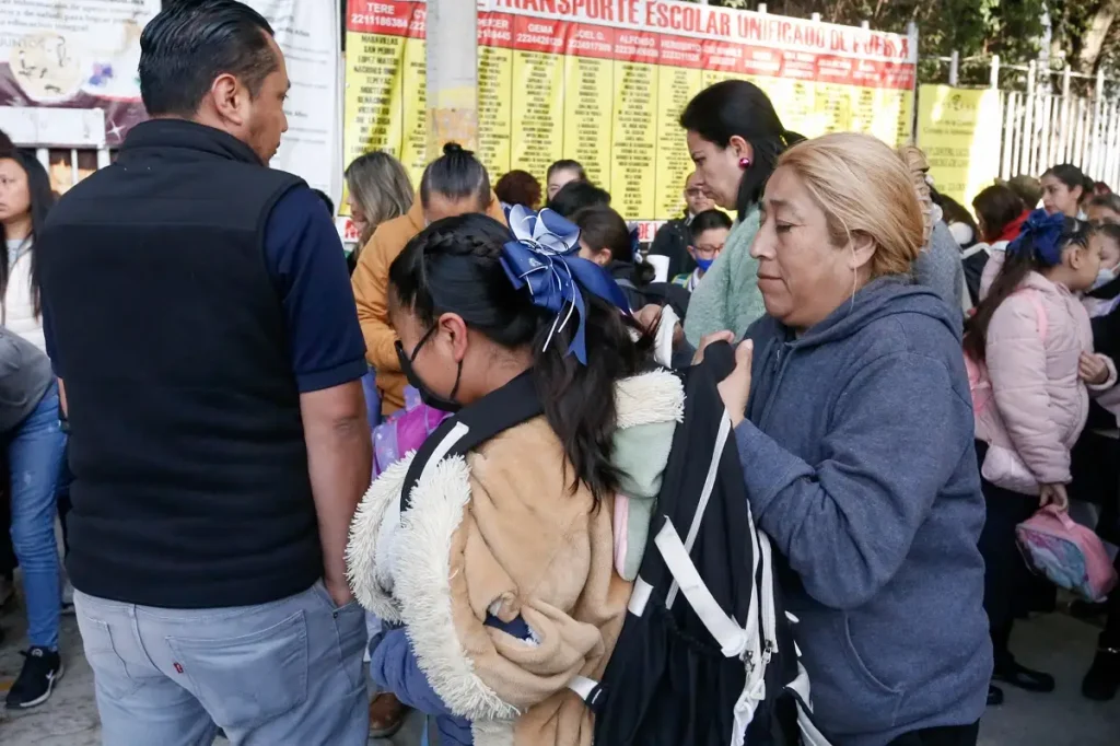 El 4 de noviembre iniciará el horario de invierno en escuelas de Puebla