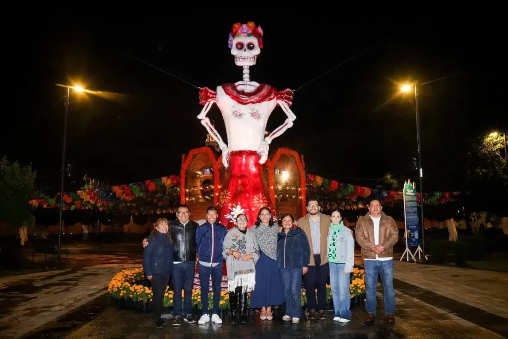 Ofrendas y catrinas en el Sendero al Mictlán de San Andrés Cholula
