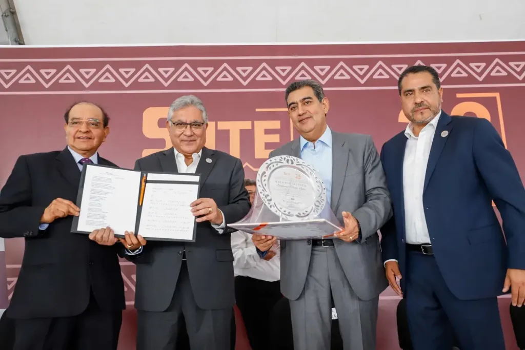 Reitera Sergio Salomón respaldo del gobierno estatal al magisterio