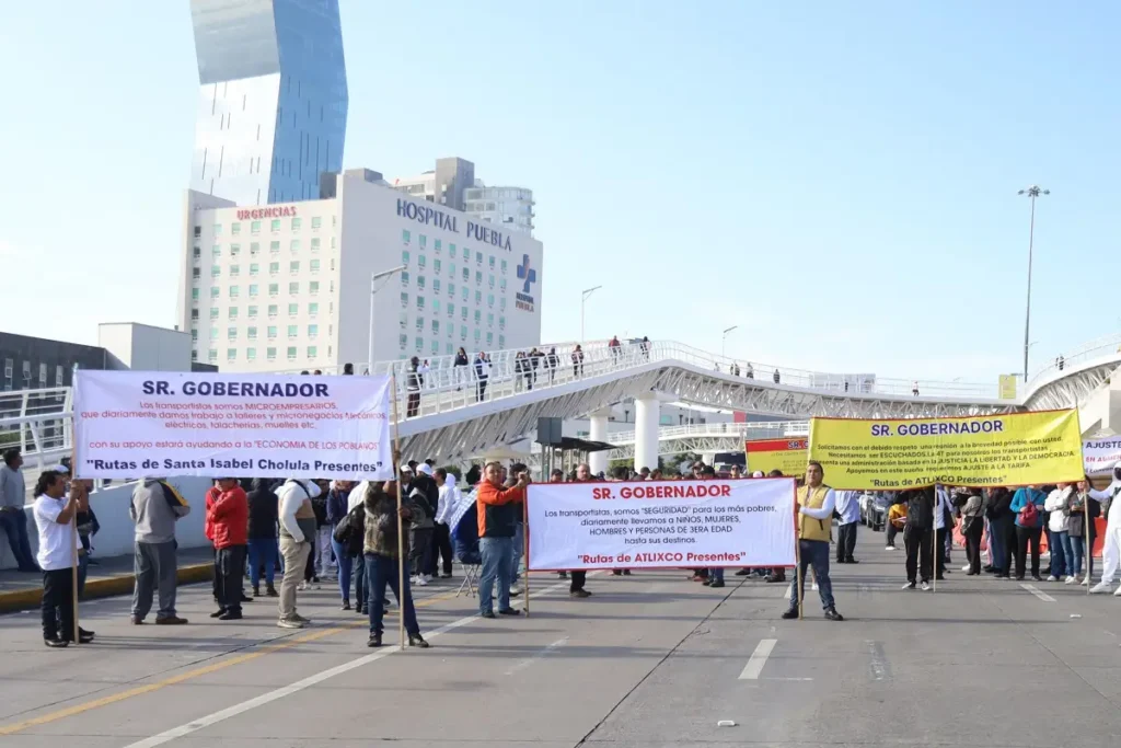 Transportistas insisten que el pasaje en Puebla cueste 19 pesos