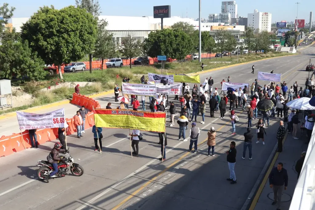 Transportistas insisten que el pasaje en Puebla cueste 19 pesos