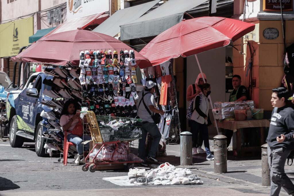 advierte Pepe Chedraui reordenamiento de ambulantes en Puebla