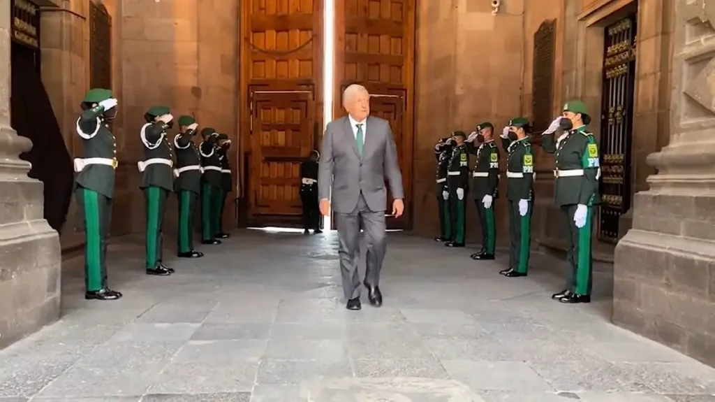 "Gracias, hasta siempre": el emotivo mensaje de despedida de López Obrador antes de entregar la presidencia