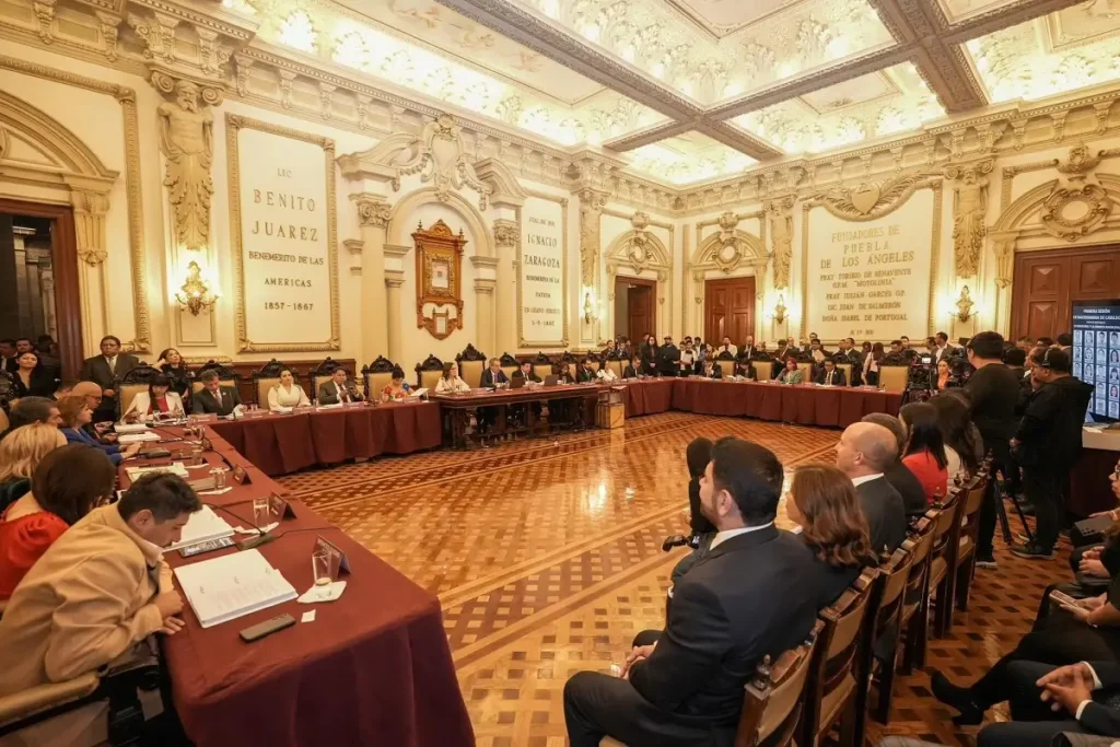 Así se conformaron las comisiones del Cabildo de Puebla