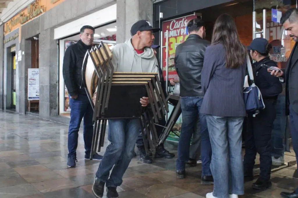 Carl´s Jr del zócalo de Puebla se disculpa: “Es una situación fuera de nuestro control 3 Carl´s Jr del zócalo de Puebla se disculpa: “Es una situación fuera de nuestro control