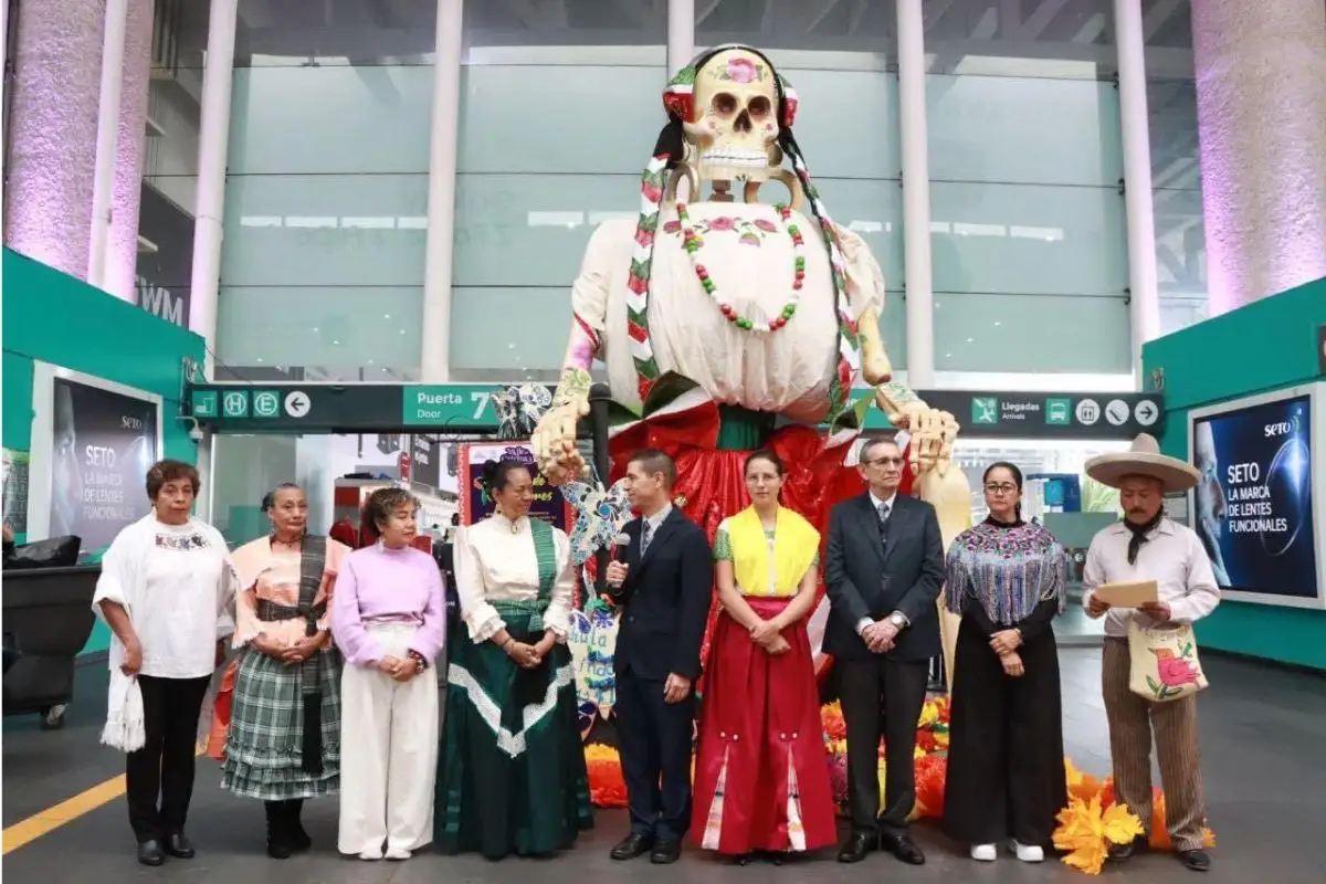 Esta es la catrina monumental de Atlixco en el Aeropuerto de la Ciudad de México 1 Esta es la catrina monumental del Aeropuerto de la Ciudad de México