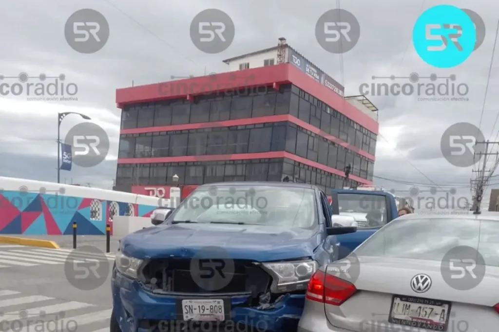 Choque en Suburbia de Reforma, en Puebla, deja un lesionado