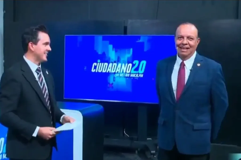 VIDEO: Conductor Gustavo Macalpin, de Mexicali, es despedido en pleno noticiero en vivo