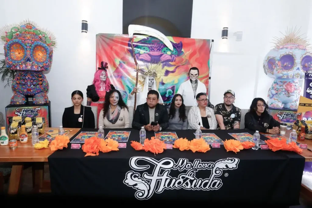 Cuándo y dónde estará la exposición ‘Me lleva la huesuda’ en Puebla 2 Presentación de la exposición 'Me lleva la huesuda' en Puebla