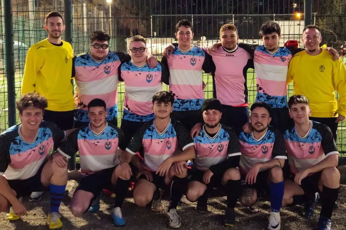 Este es el primer equipo de futbol de hombres trans 1 Este es el primer equipo de futbol de hombres trans