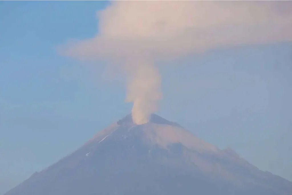 fumarola en forma de corazon 3