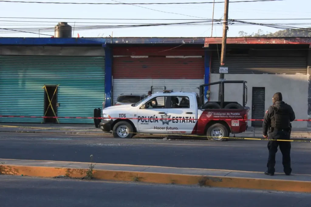 Reportan incendio en una vivienda de la colonia Luis Gonzaga en Puebla 2 Hugo Marín Torres y su hijo, son asesinados en puesto de elotes en Zacapoaxtla