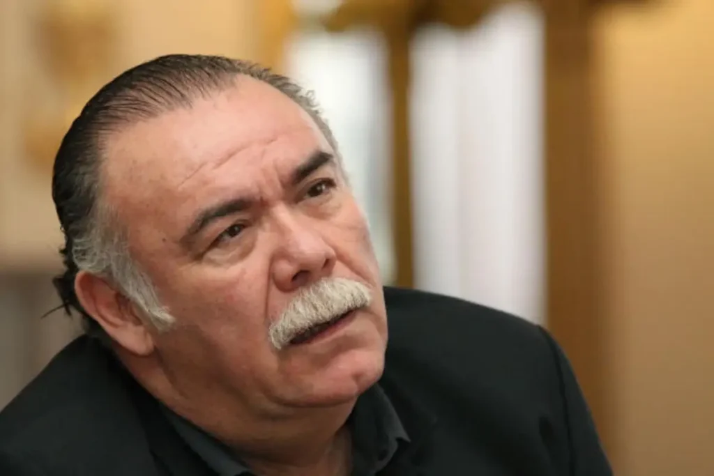 Jesús Ochoa en la toma de protesta de Claudia Sheinbaum protagoniza pelea