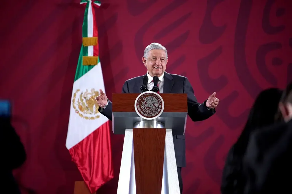 "Gracias, hasta siempre": el emotivo mensaje de despedida de López Obrador antes de entregar la presidencia